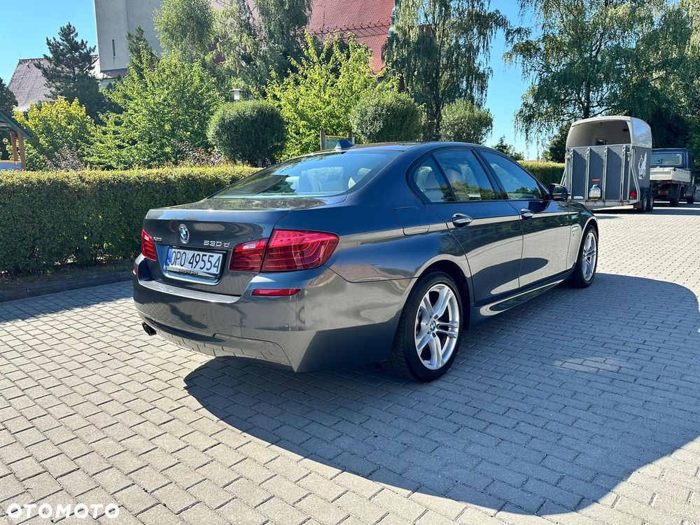 BMW Seria 5 530d xDrive - 37