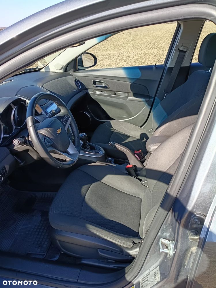 Chevrolet Cruze 2.0 D LT - 8