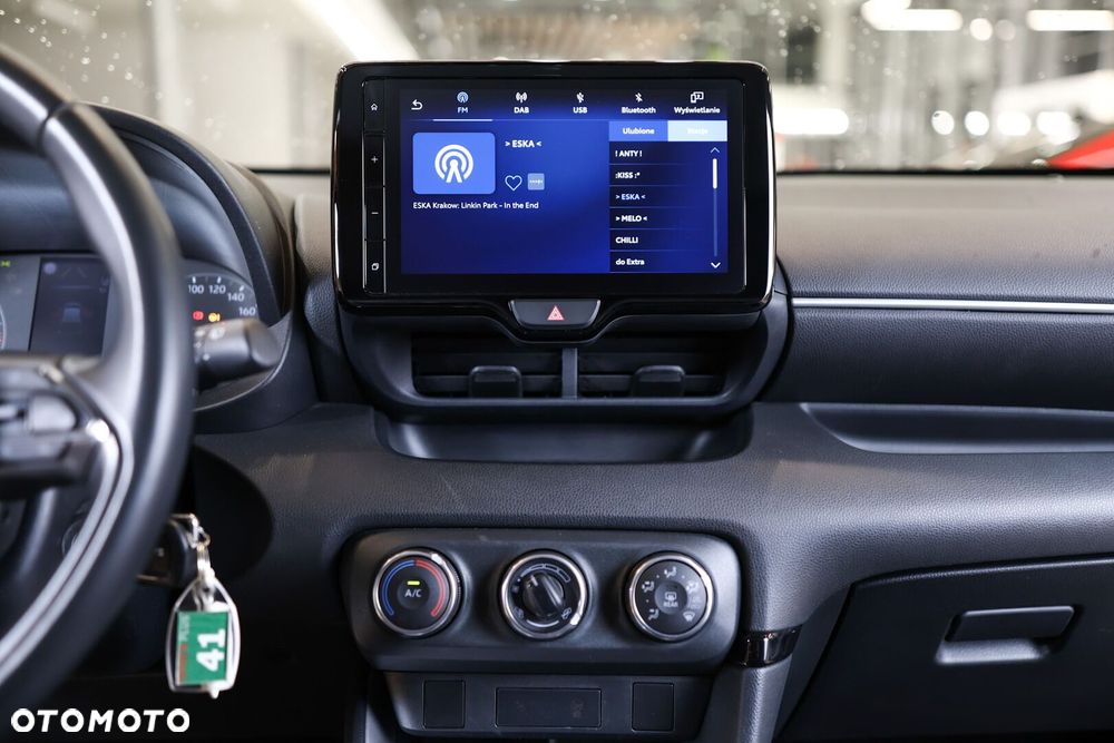 Toyota Yaris 1.5 Comfort - 24