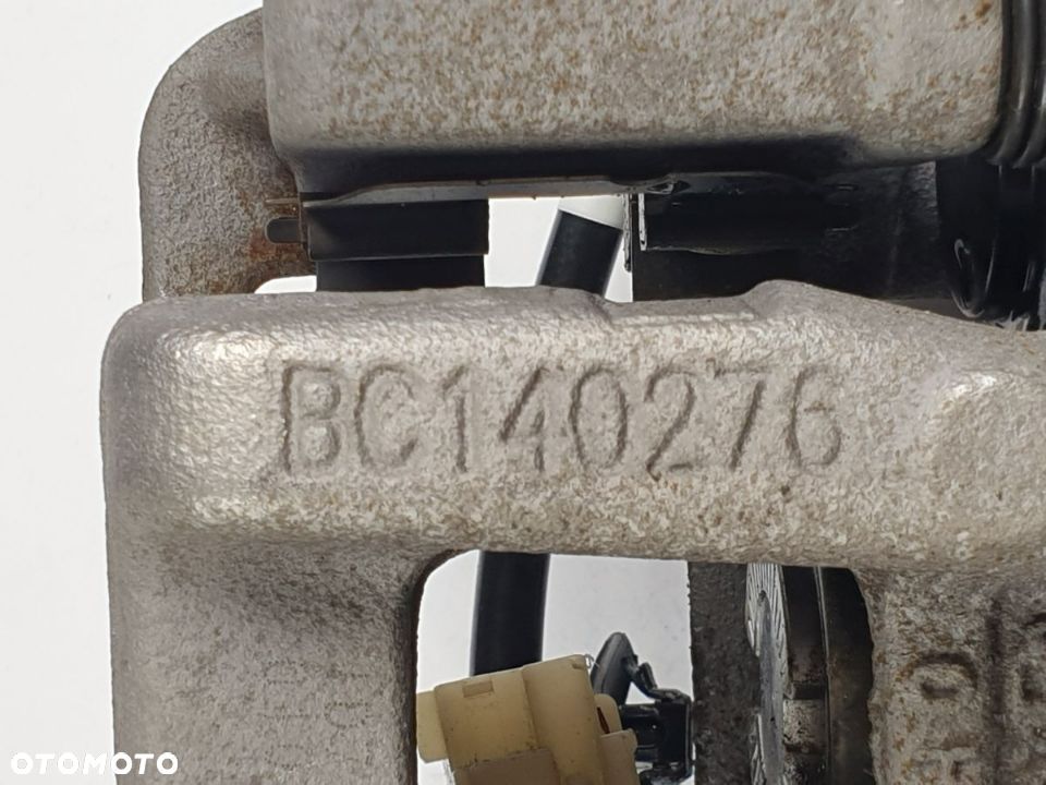 Zacisk Hamulcowy Tył Prawy i Lewy HYUNDAI TUCSON 1.6T 4x4 2015 2020 r - 7