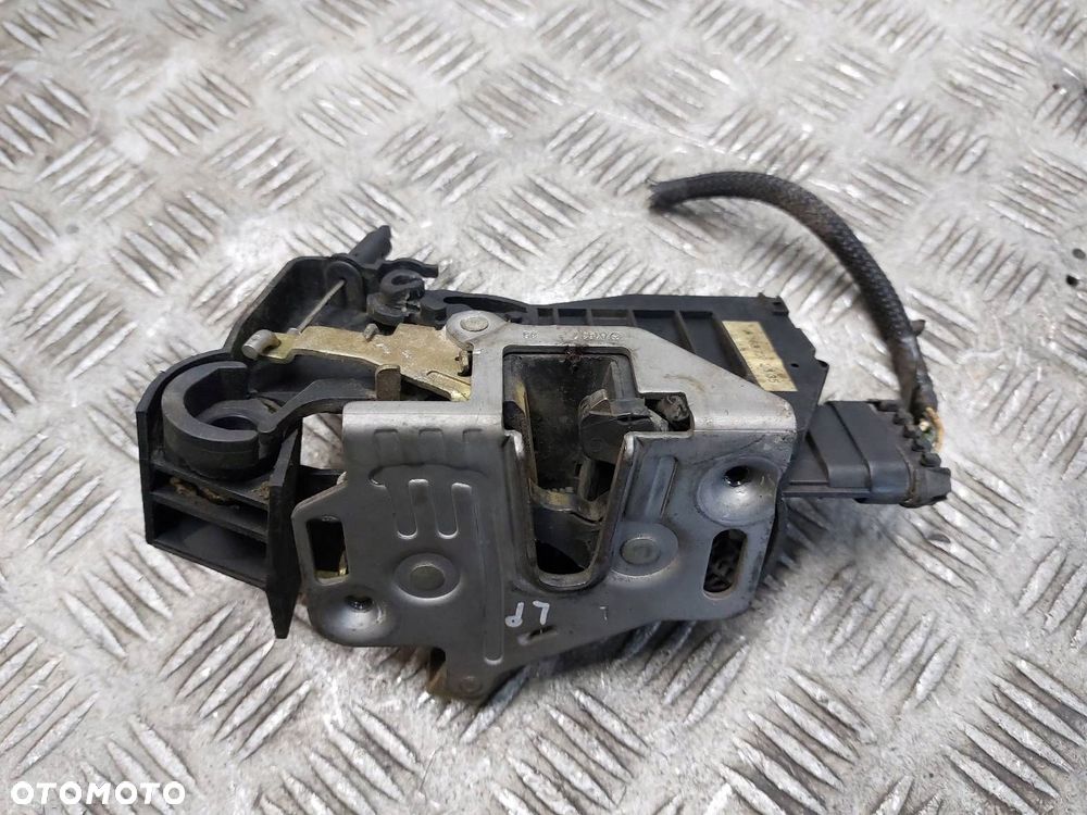 ZAMEK DRZWI LEWY PRZÓD MERCEDES W163 ML A1637202535 - 1