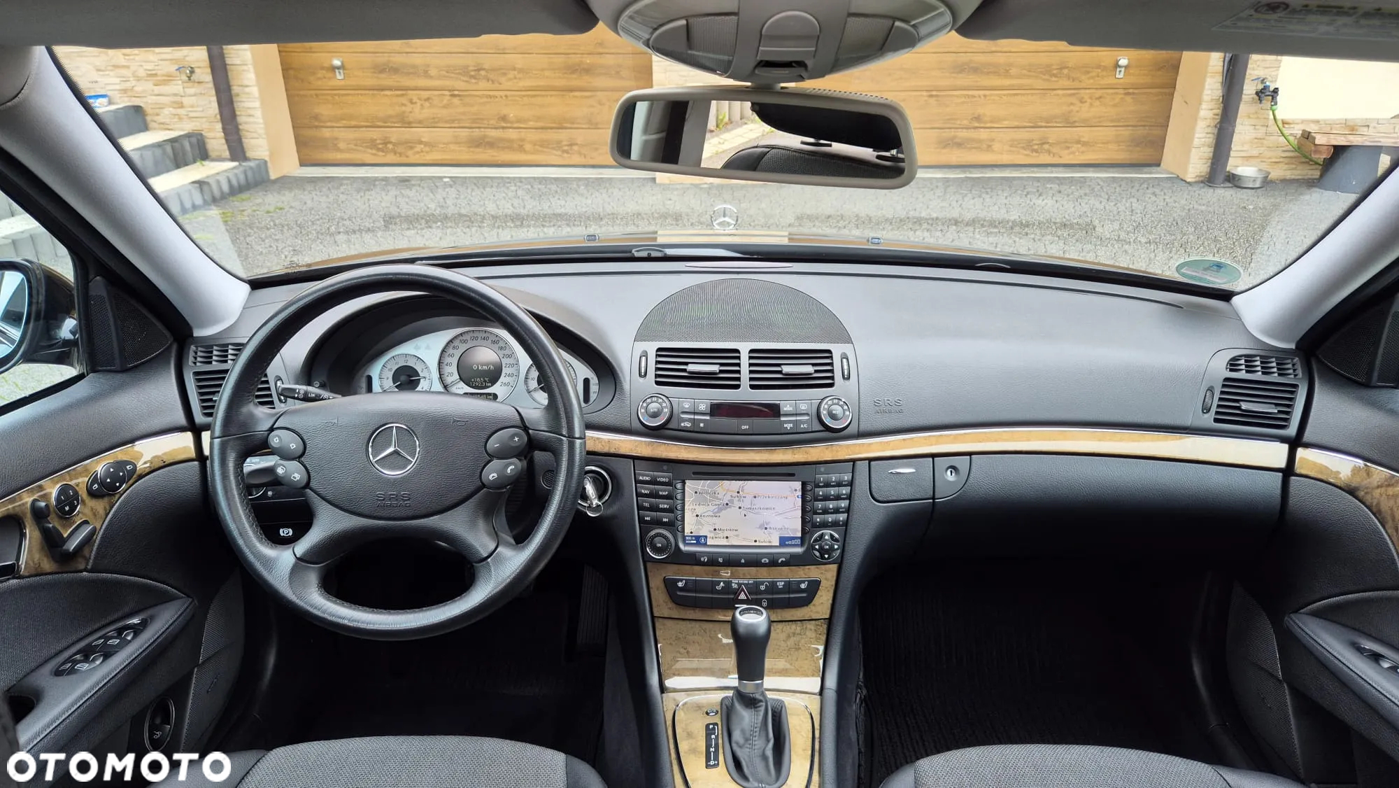 Mercedes-Benz Klasa E - 19