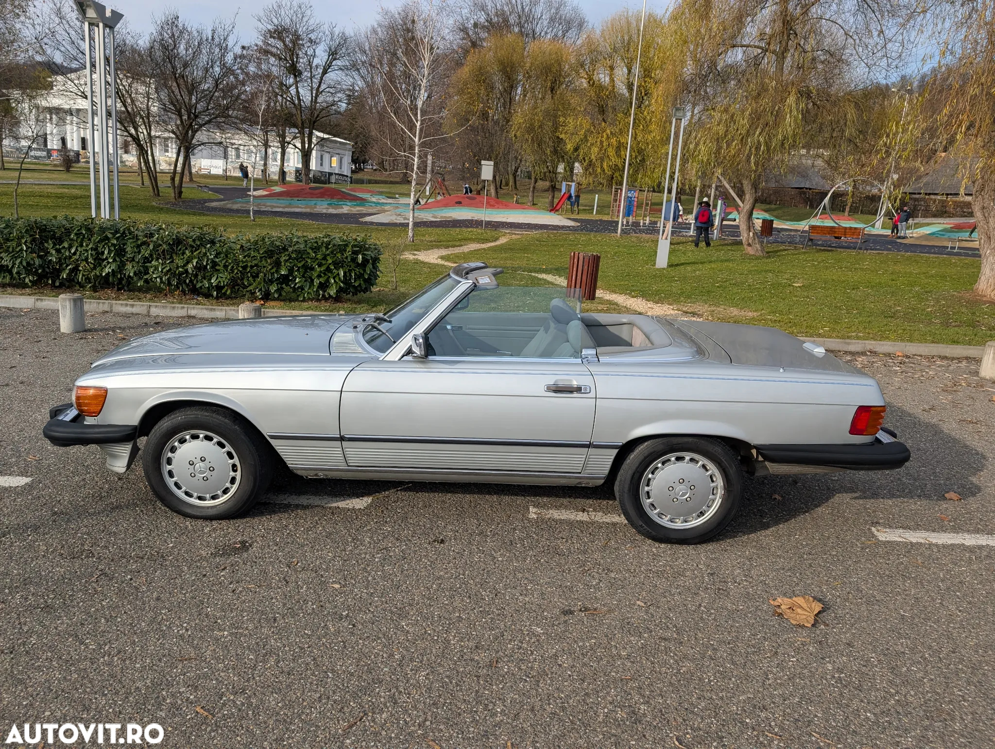 Mercedes-Benz SL - 8