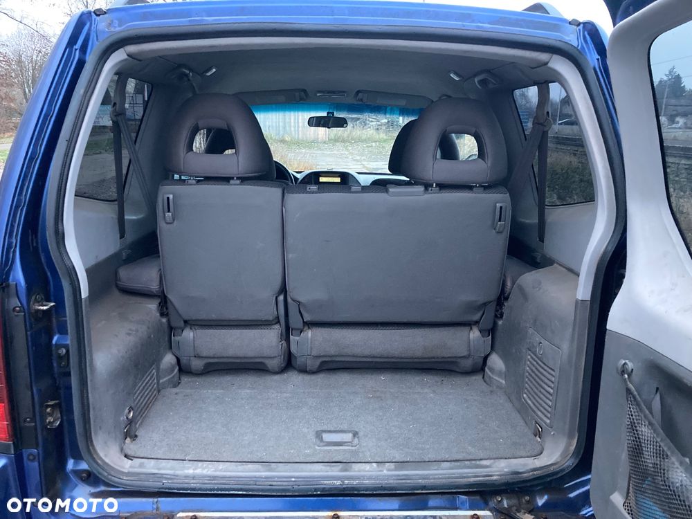 Mitsubishi Pajero - 7