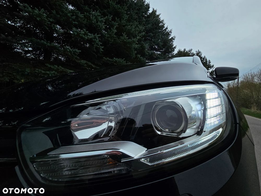 Renault Scenic ENERGY TCe 130 INTENS - 17