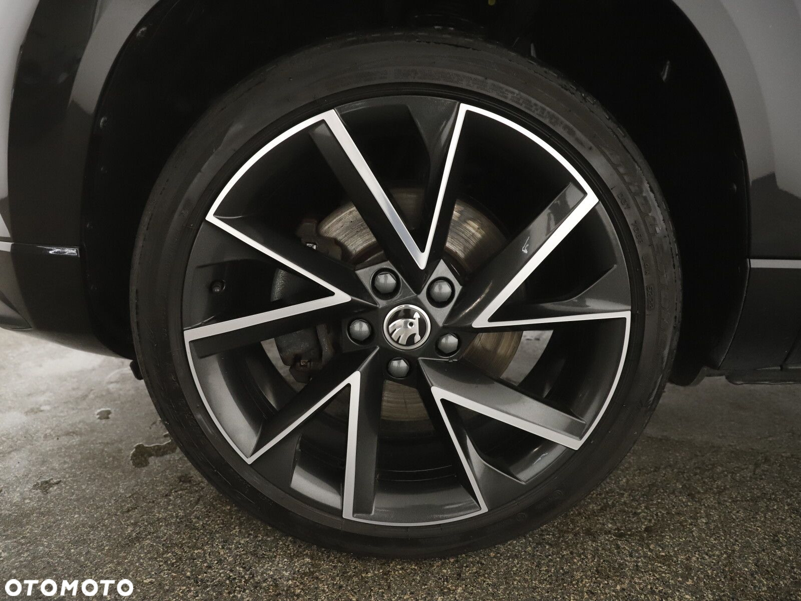Skoda Karoq 2.0 TDI SCR 4x4 Sportline DSG - 24