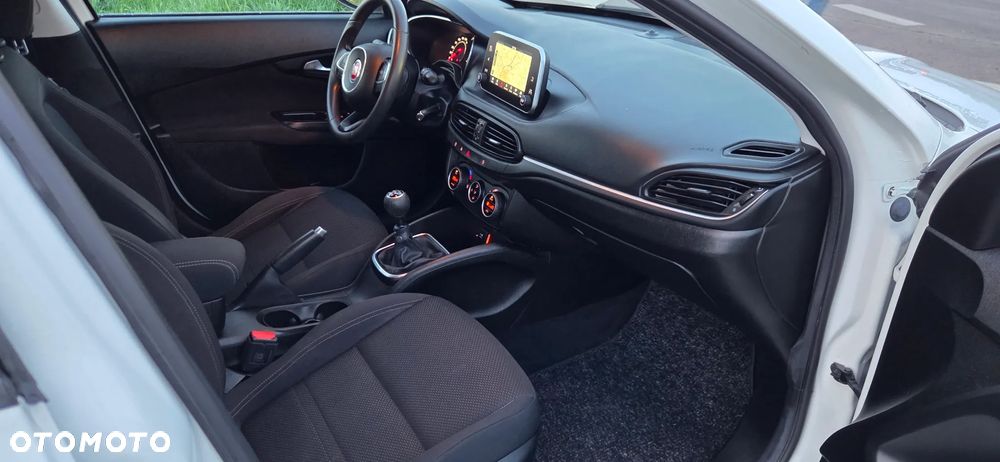 Fiat Tipo 1.4 T-Jet 16v Lounge - 6