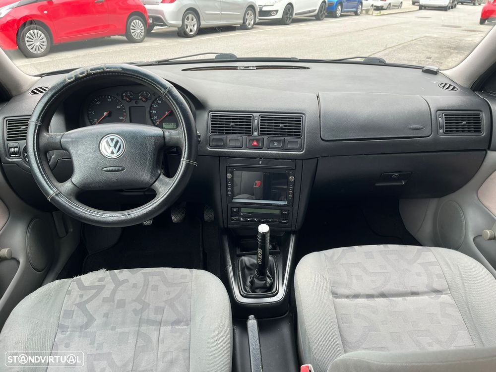 VW Golf 1.9 TDi Movie - 6