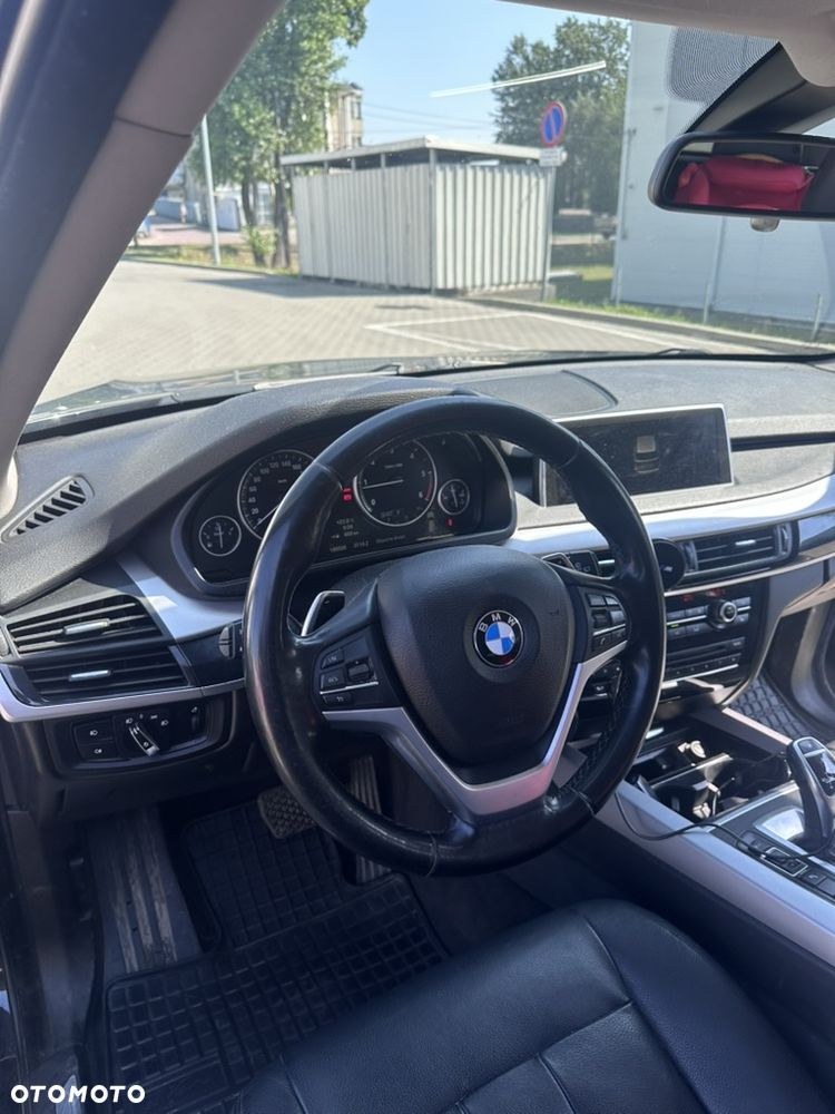 BMW X5 xDrive25d - 11