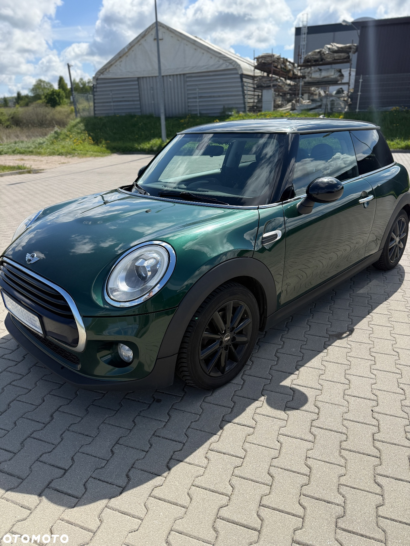 MINI Cooper Standard - 2