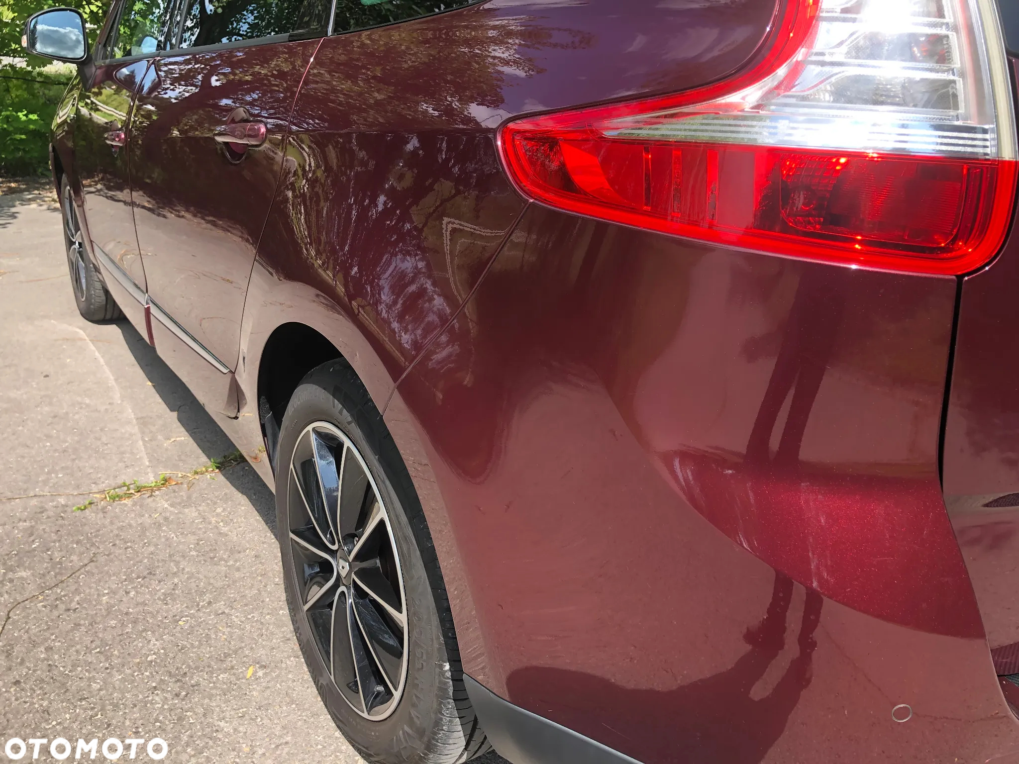 Renault Grand Scenic ENERGY TCe 115 S&S Bose Edition - 20
