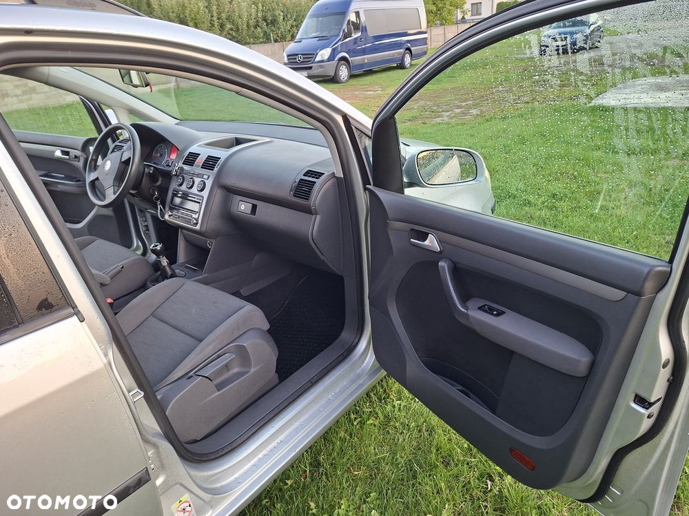 Volkswagen Touran - 7