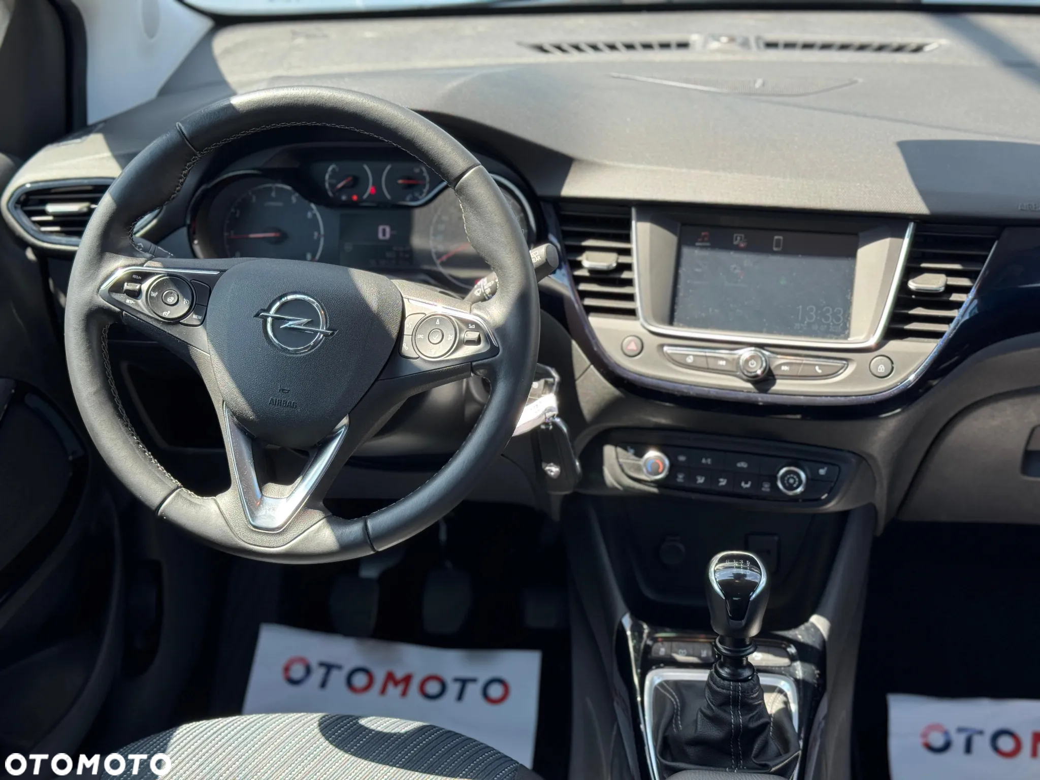 Opel Crossland X - 24