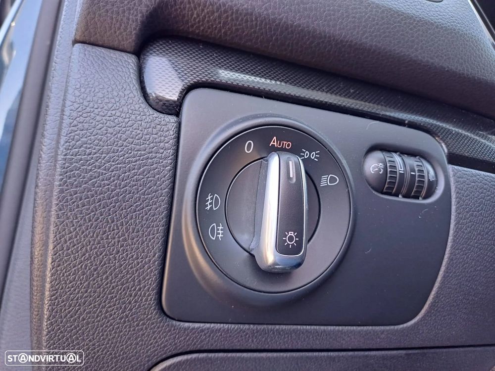 VW Golf Variant 1.6 TDi Highline - 8