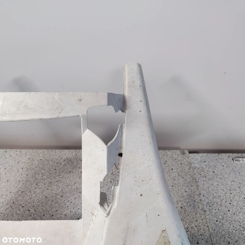 Czacha, czasza, owiewka przód, osłona lampy Derpi GP1 - 3