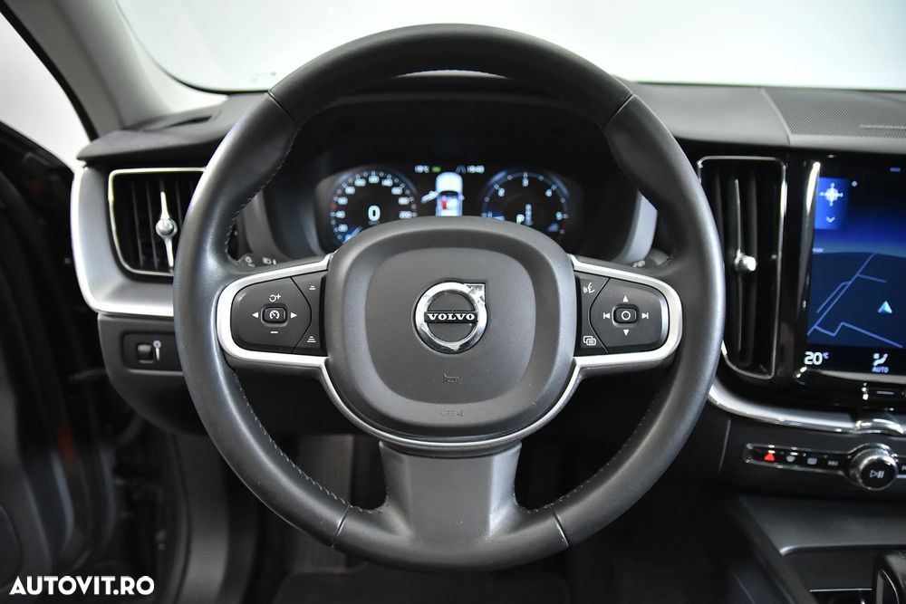 Volvo XC 60 B4 D Geartronic Momentum - 17