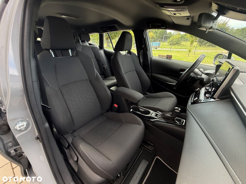 Toyota Corolla 2.0 Hybrid Comfort - 39