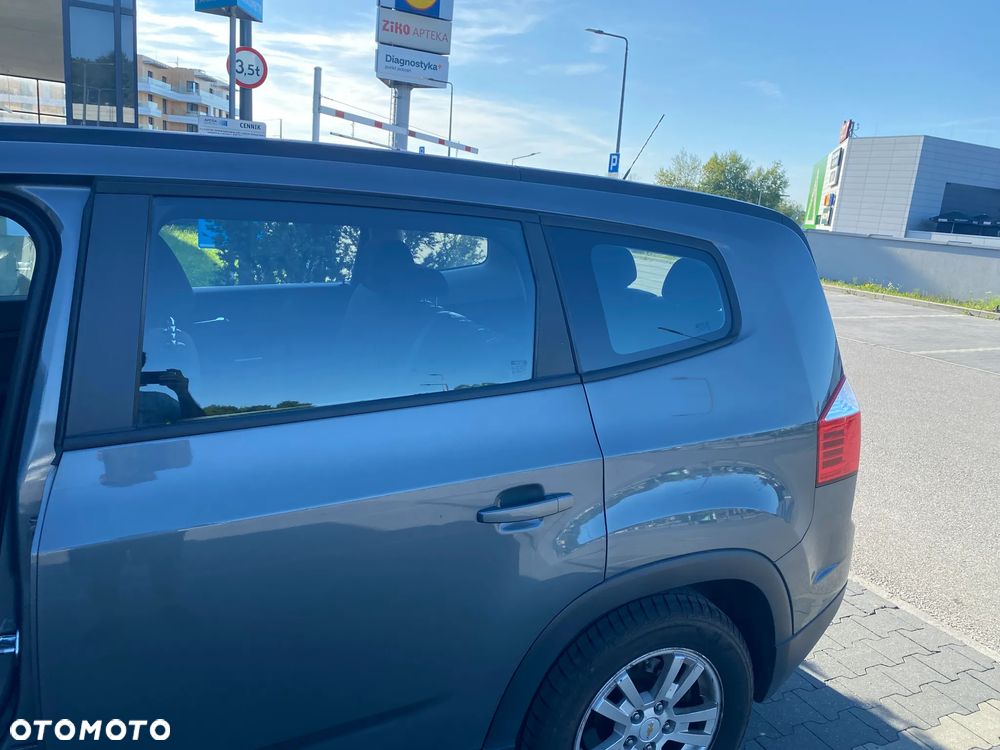 Chevrolet Orlando - 34