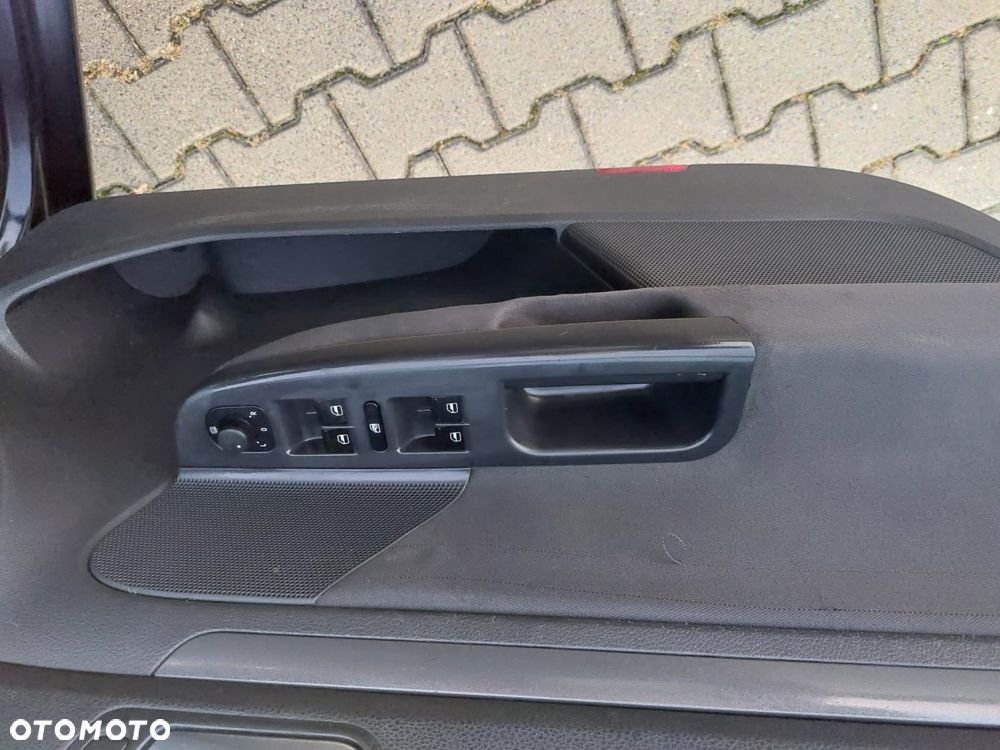 Volkswagen Golf - 18