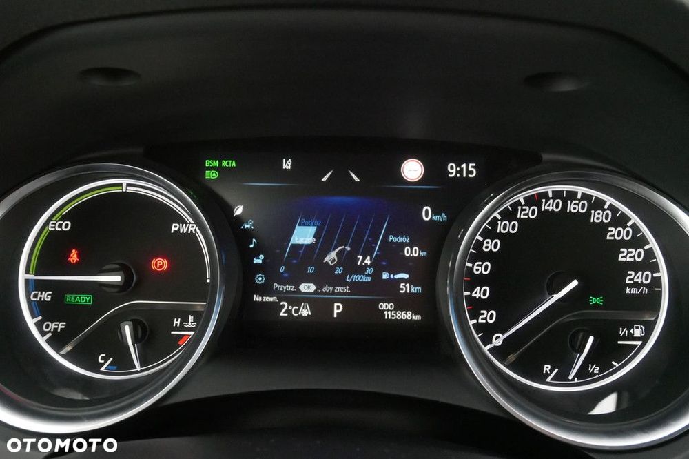 Toyota Camry 2.5 Hybrid Executive CVT - 9