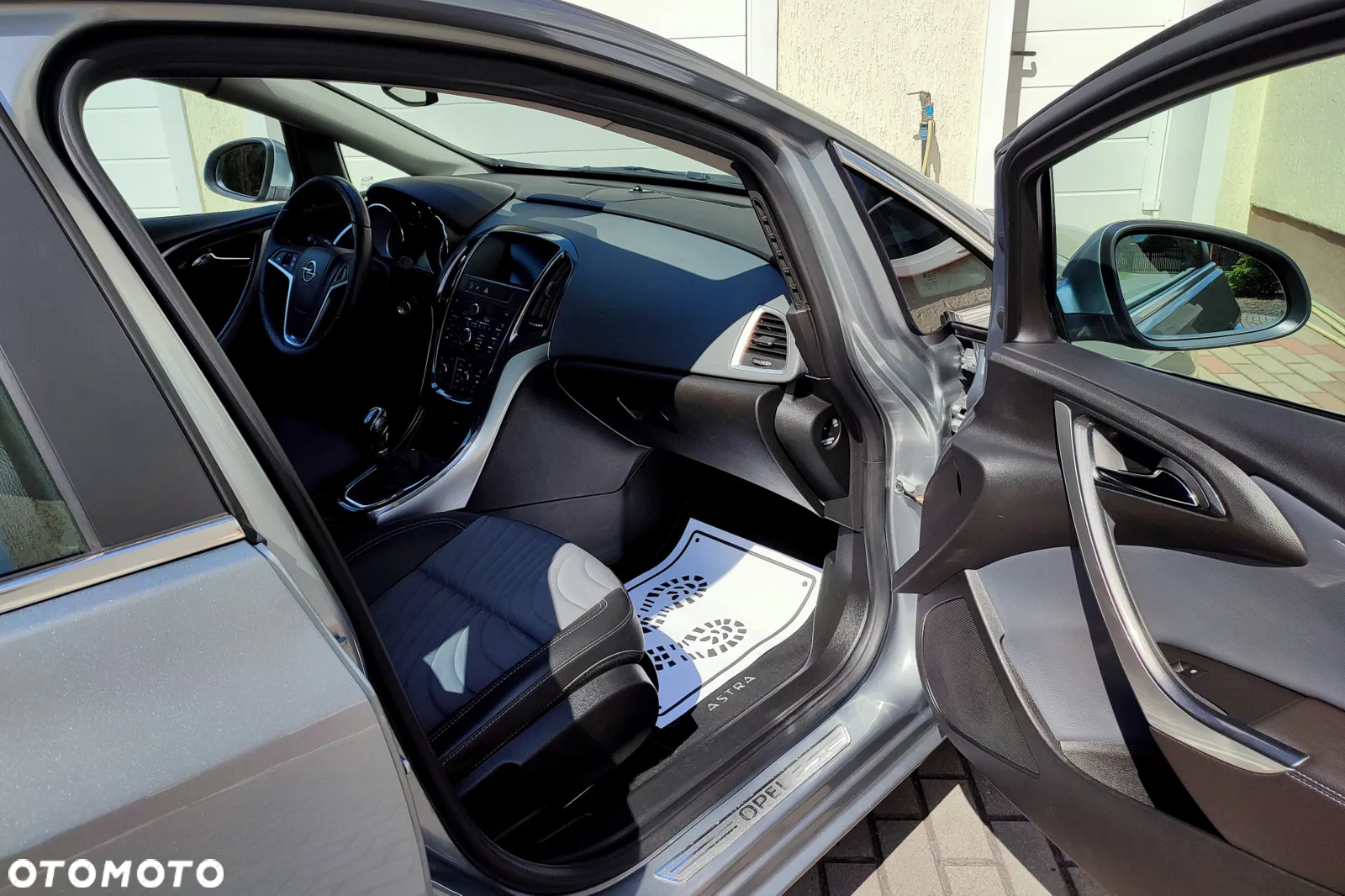 Opel Astra 1.4 Turbo Sports Tourer 150 Jahre - 22