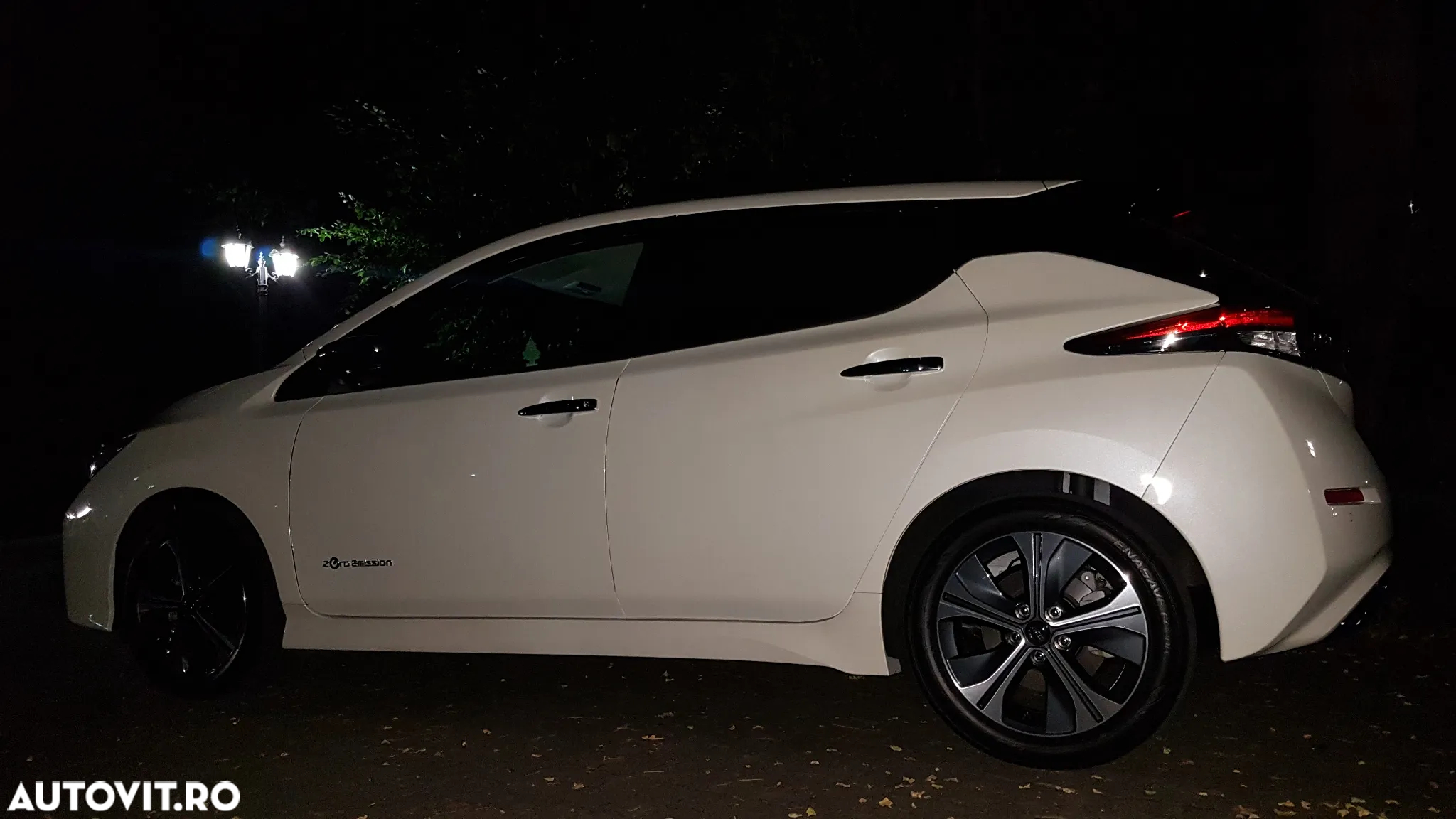 Nissan LEAF Tekna - 17