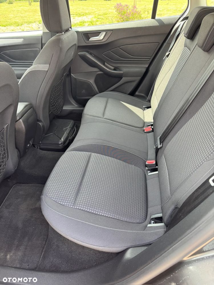 Ford Focus - 26