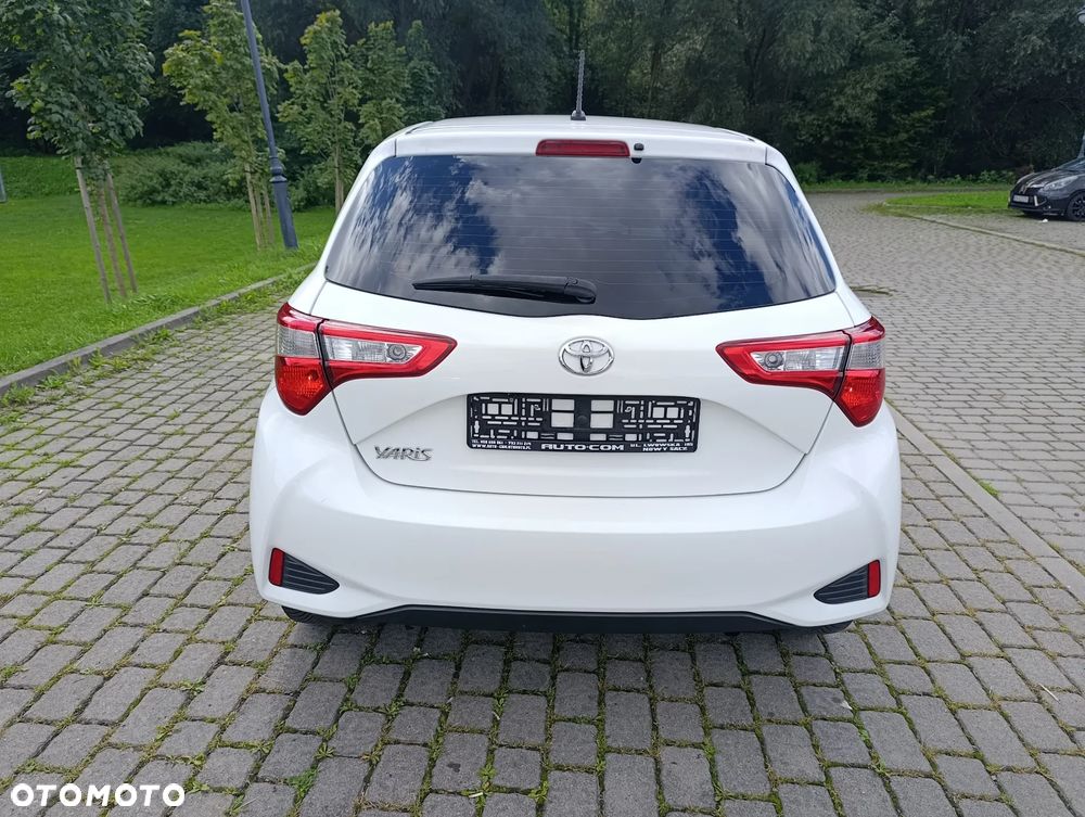 Toyota Yaris 1.0 Premium - 9