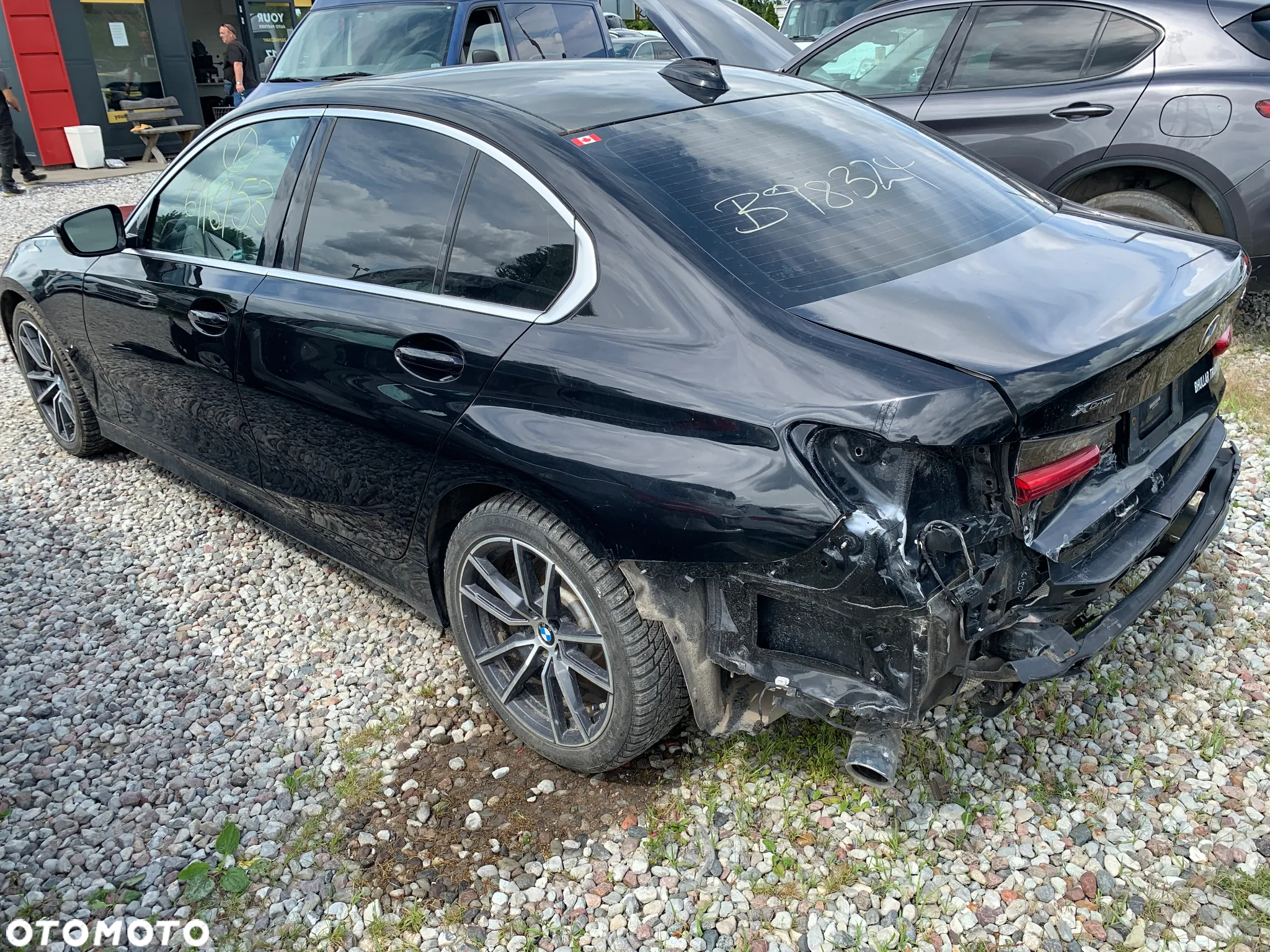 BMW Seria 3 330i xDrive - 7