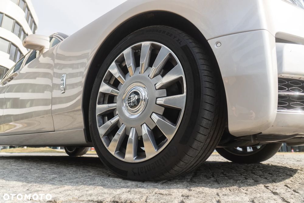 Rolls-Royce Phantom Standard - 11