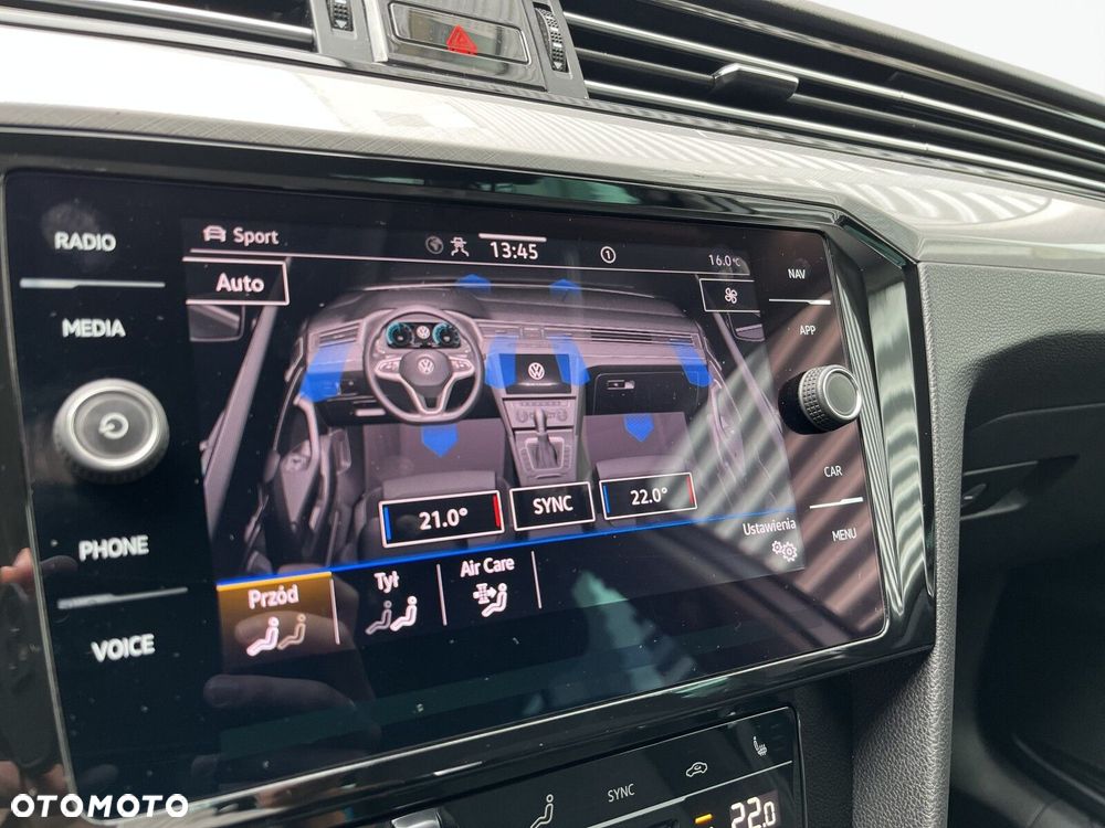 Volkswagen Passat - 34