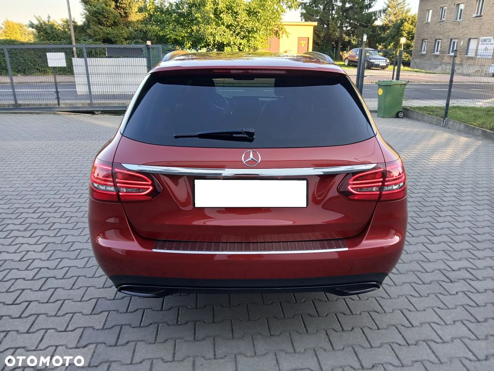 Mercedes-Benz Klasa C 220 d 4MATIC 9G-TRONIC - 31