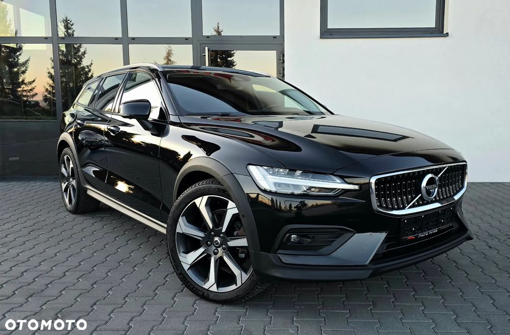 Volvo V60 Cross Country B4 D AWD Geartronic Pro - 3