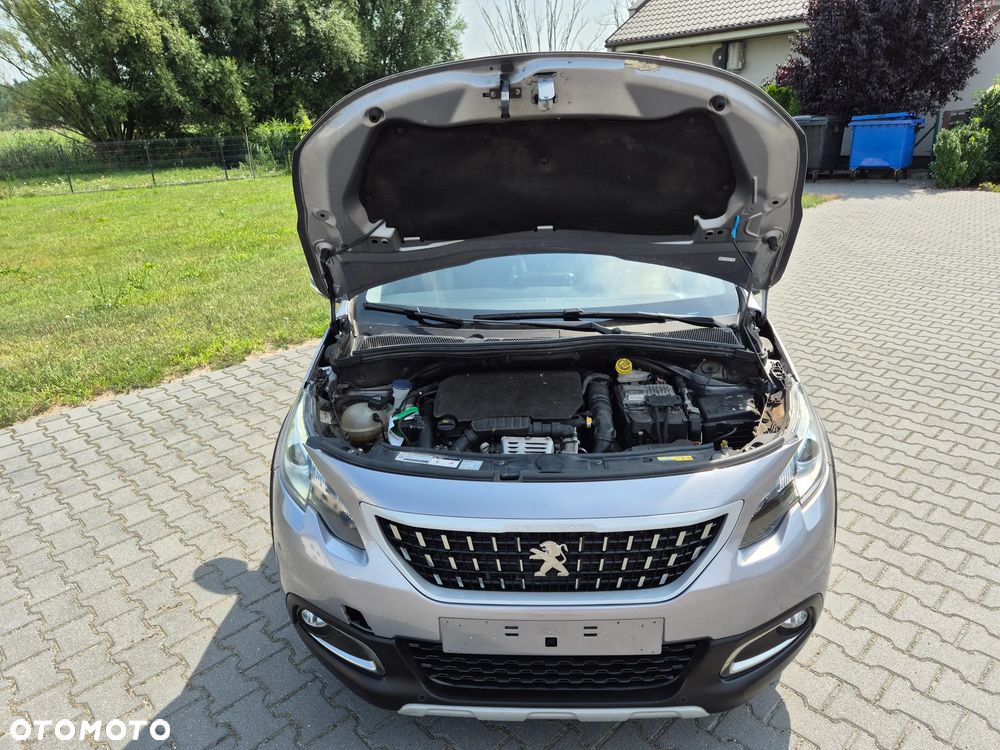 Peugeot 2008 1.2 Pure Tech Allure S&S - 32