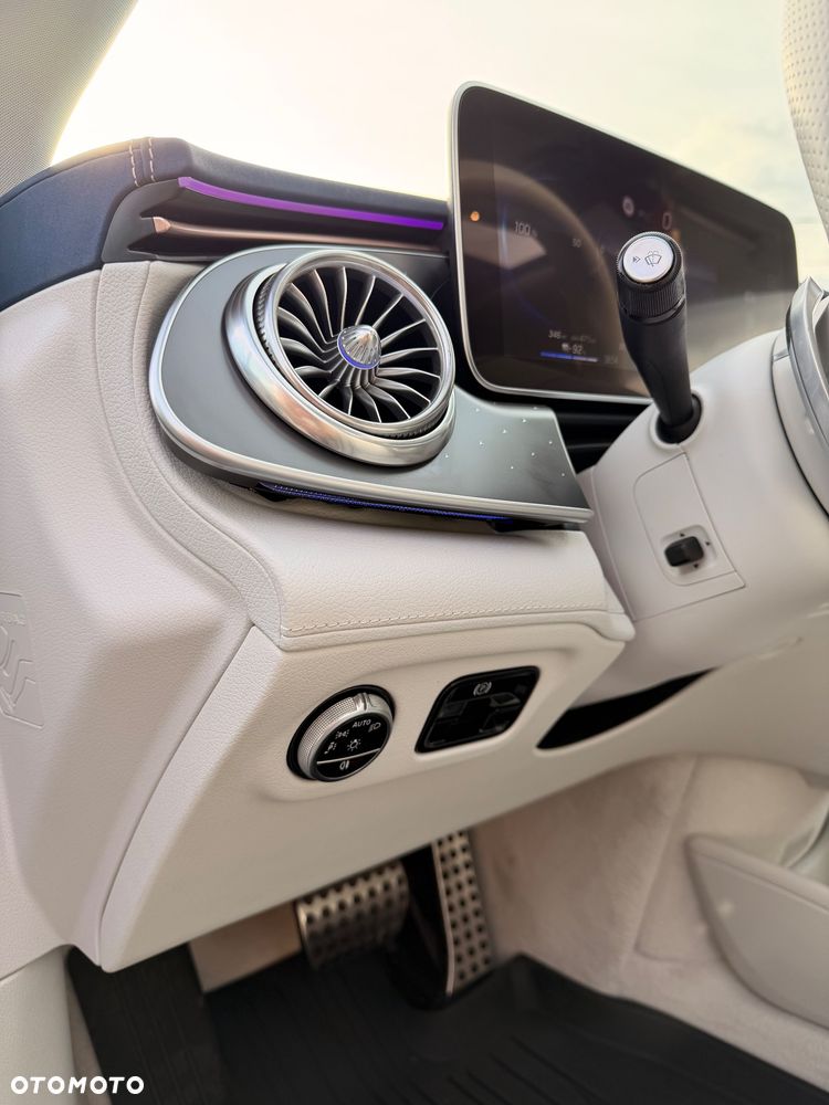 Mercedes-Benz EQE 350+ 90.5kWh AMG Line - 31