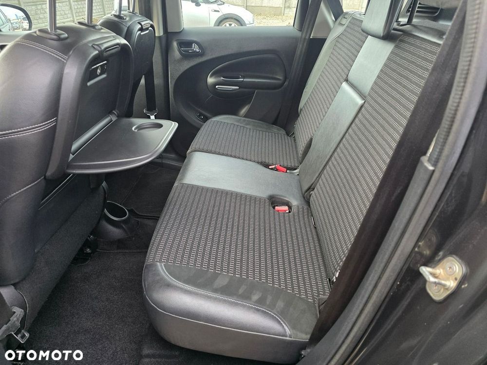 Citroën C3 Picasso 1.4i Exclusive - 32