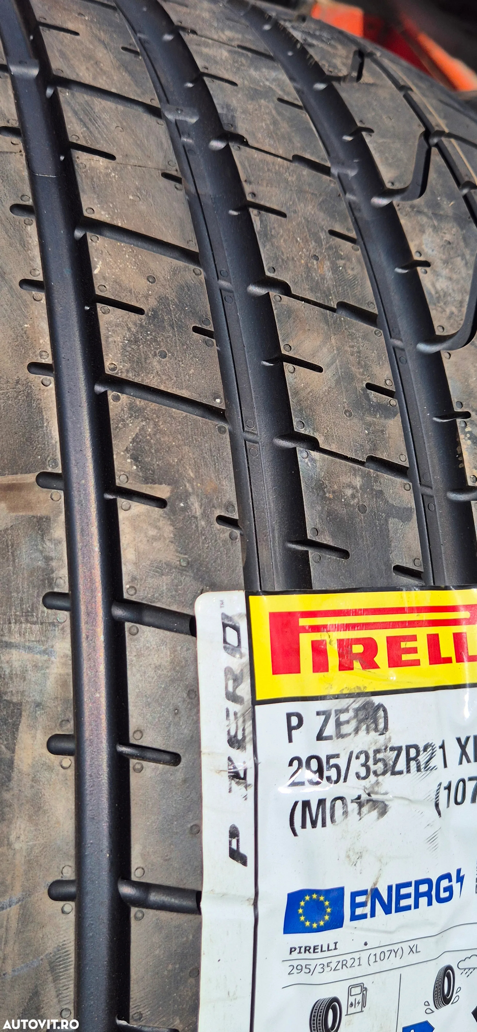 295 35 21 Pirelli - 9