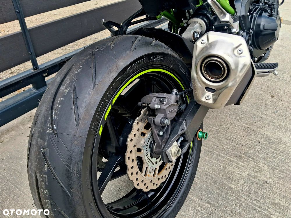 Kawasaki Z 900 - 8