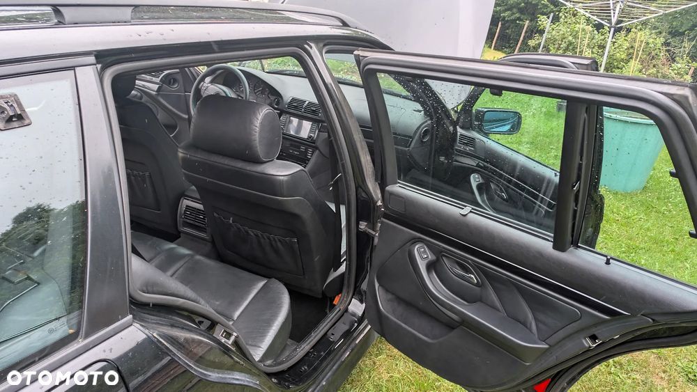BMW Seria 5 523i - 13
