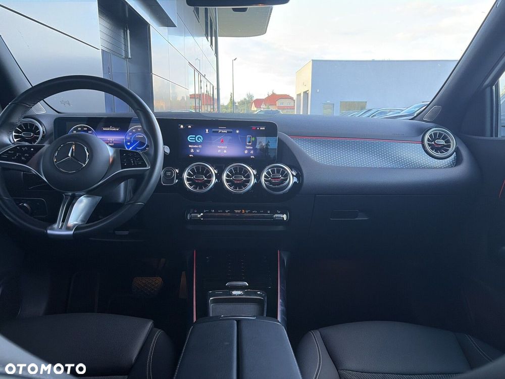 Mercedes-Benz EQA 300 66.5kWh 4-Matic Progressive - 12