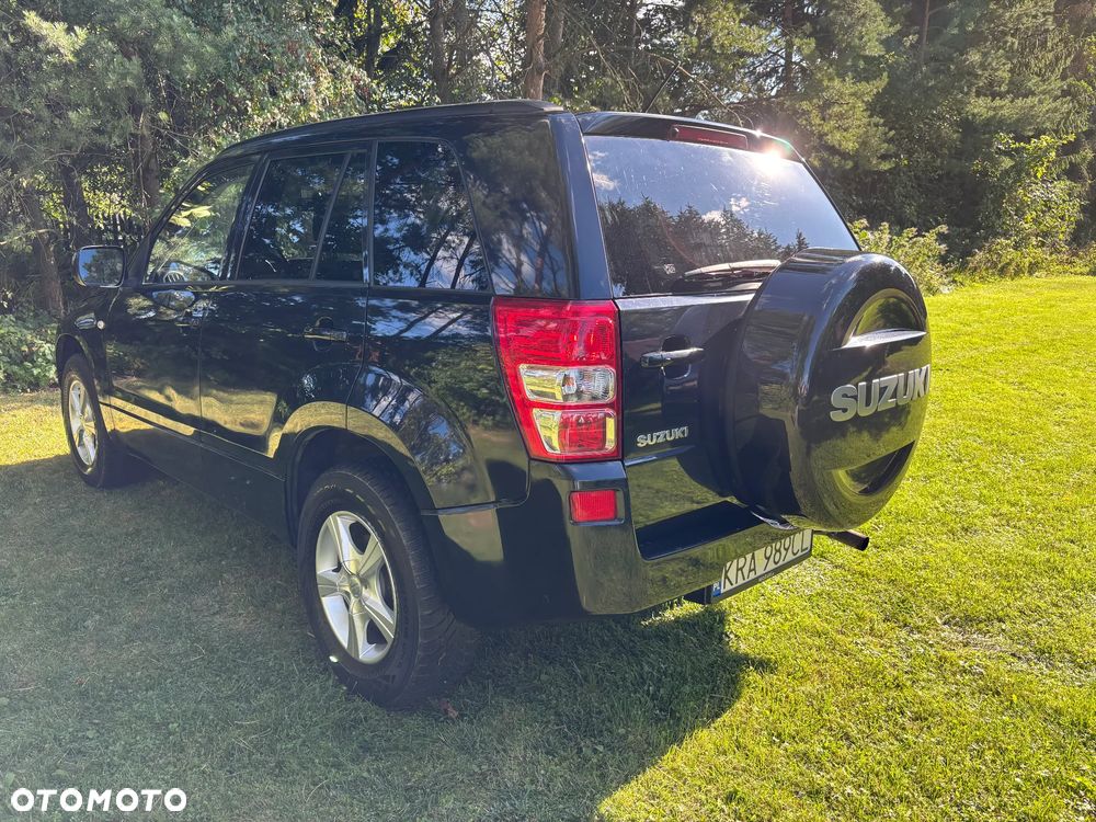 Suzuki Grand Vitara 2.0 Comfort Limited - 6