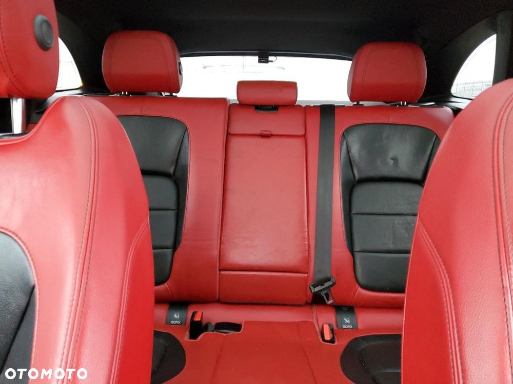 Jaguar F-Pace S AWD - 10
