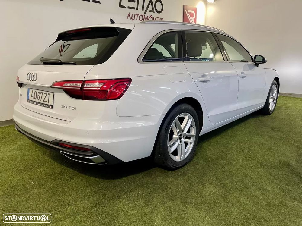 Audi A4 Avant 30 TDI S tronic - 8