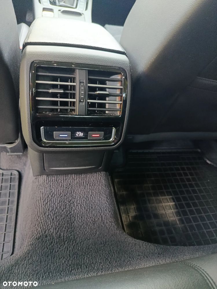 Volkswagen Passat 1.8 TSI BMT Highline DSG - 10