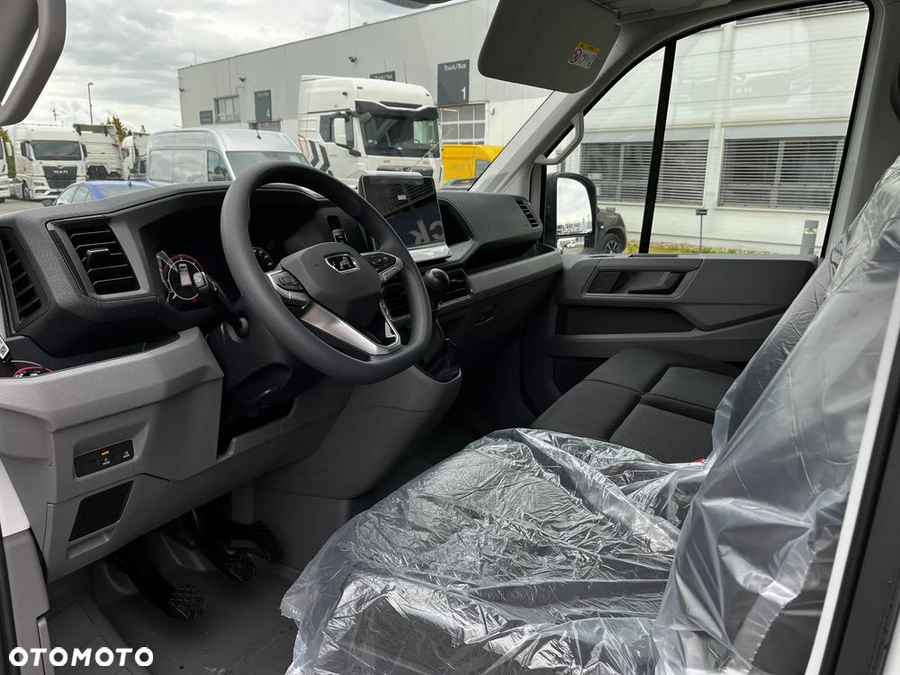 MAN TGE 3.180 4X2F SB - 13