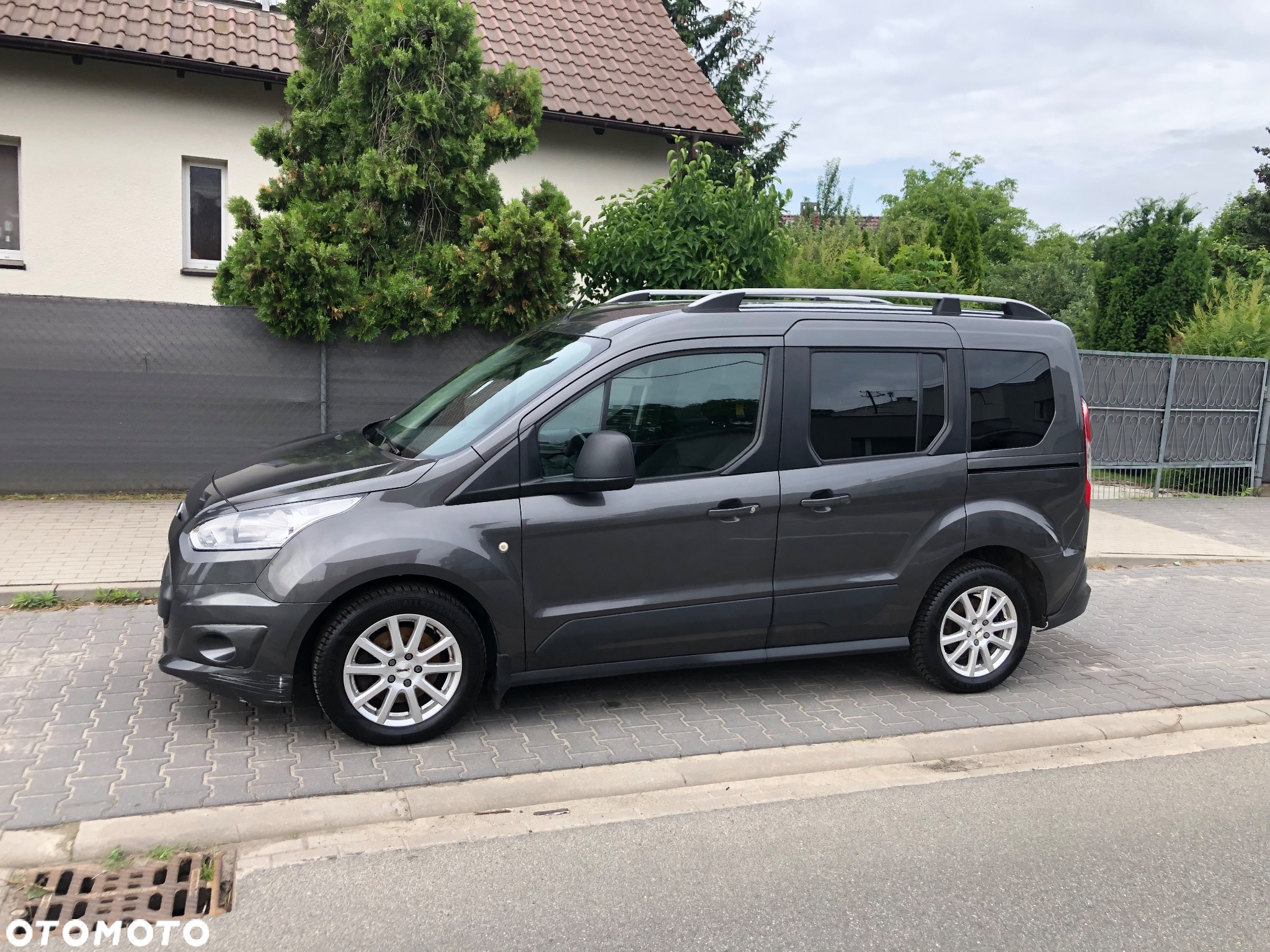Ford Tourneo Connect - 2