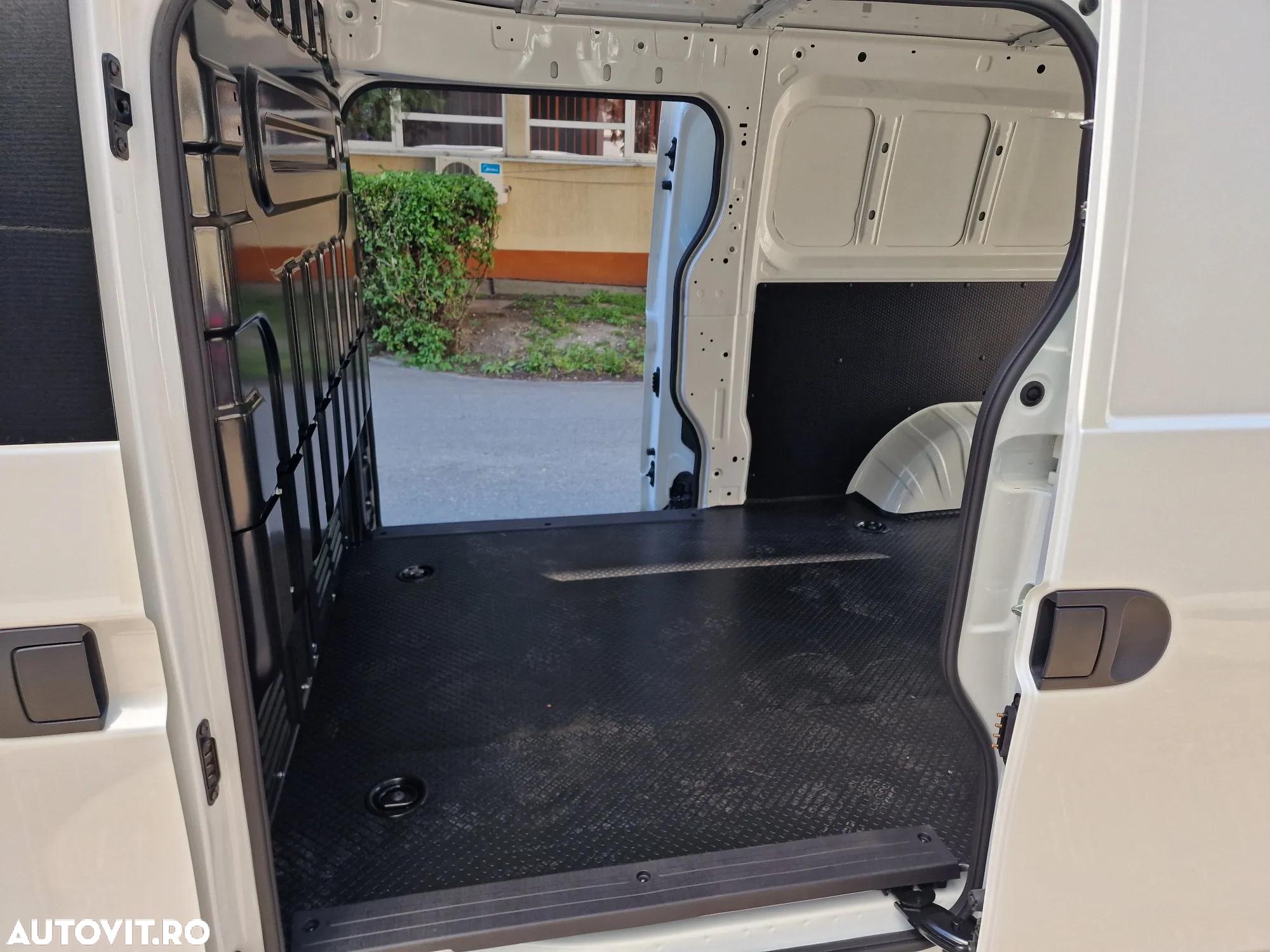 Maxus eDeliver 5 - 9