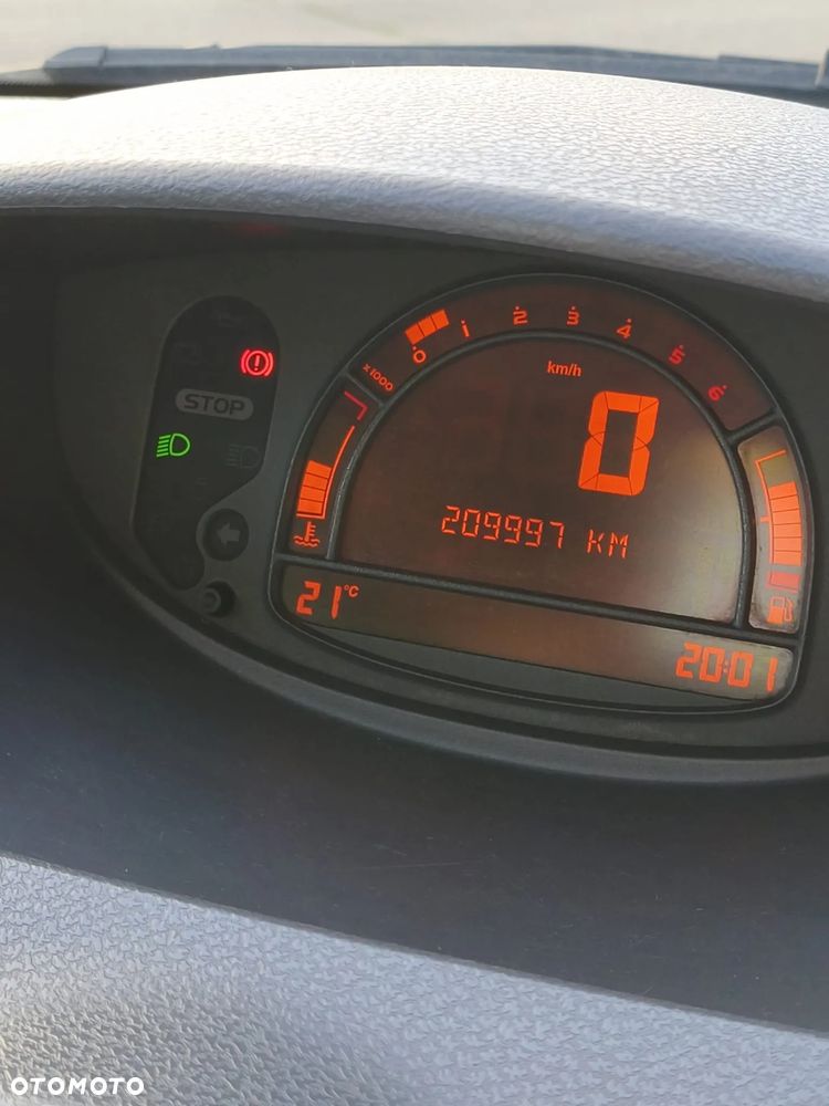 Renault Modus - 13