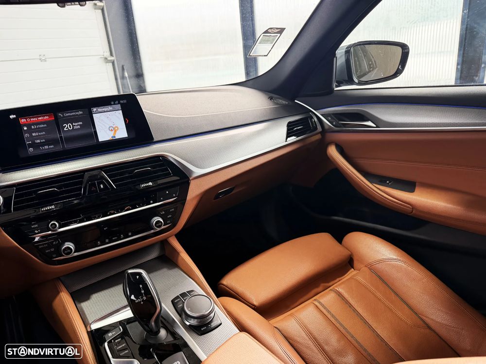 BMW 530 e iPerformance Pack M - 12