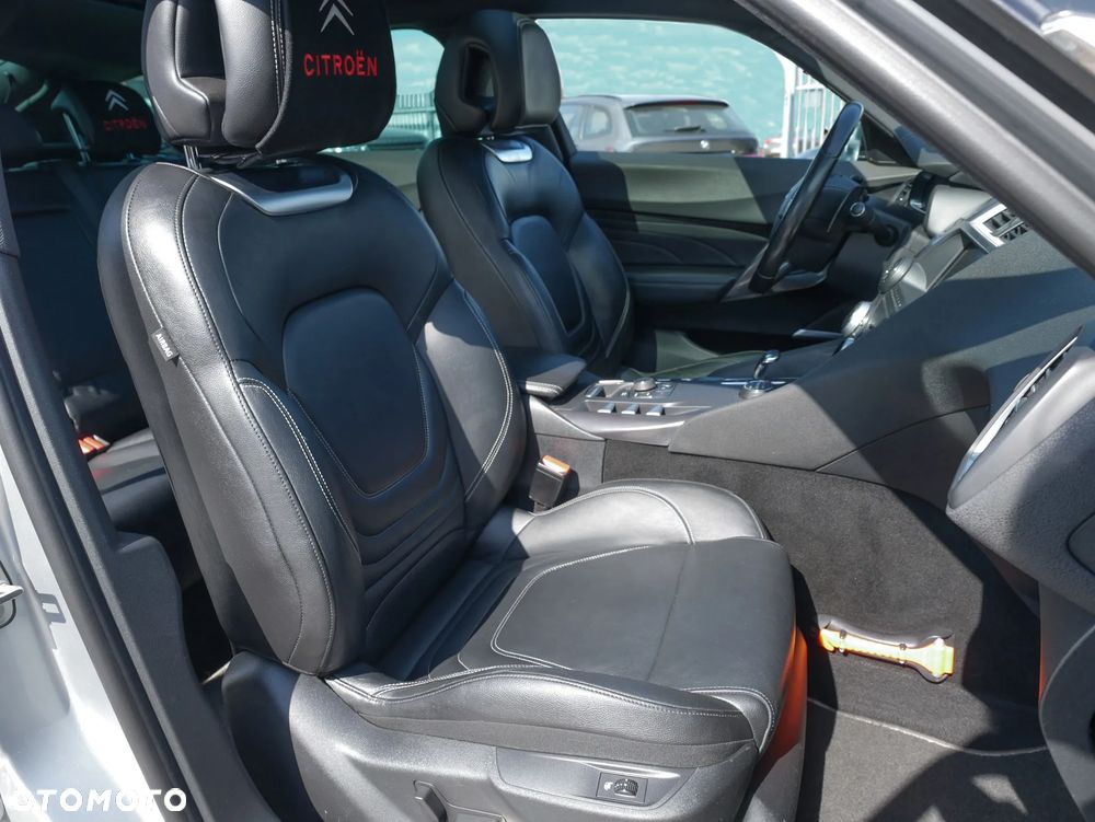 Citroën DS5 2.0 HDi Hybrid4 SportChic MCP - 21